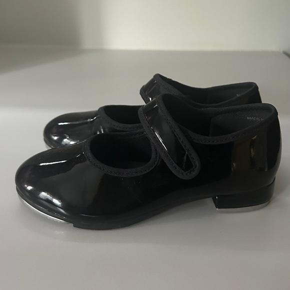 SoDance tap dance shoes - my three year old grew out of them after one season - Picture 3 of 5